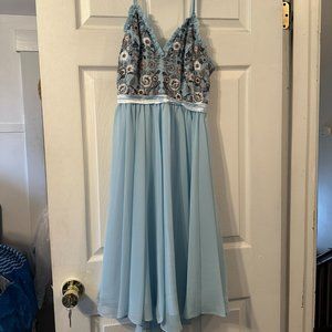 Women's Size Medium Blue Embroidered Party Dress by Occasion by Dex
